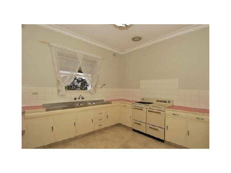 31 Ashford Road, Keswick SA 5035