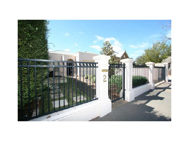 2 Arnold Street, Kingswood SA 5062