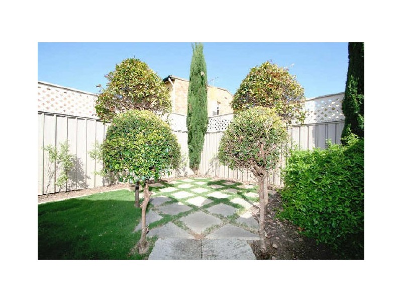 2 Arnold Street, Kingswood SA 5062