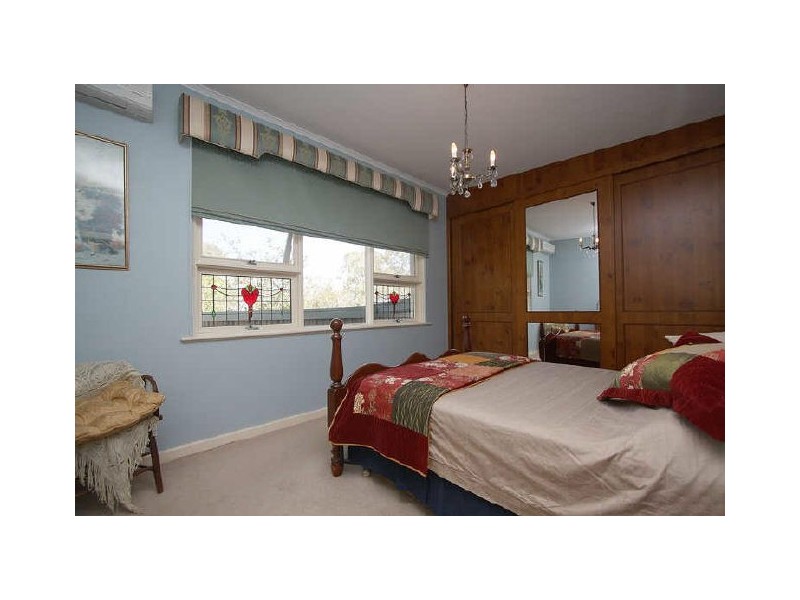 13 Edinburgh Avenue, Stonyfell SA 5066