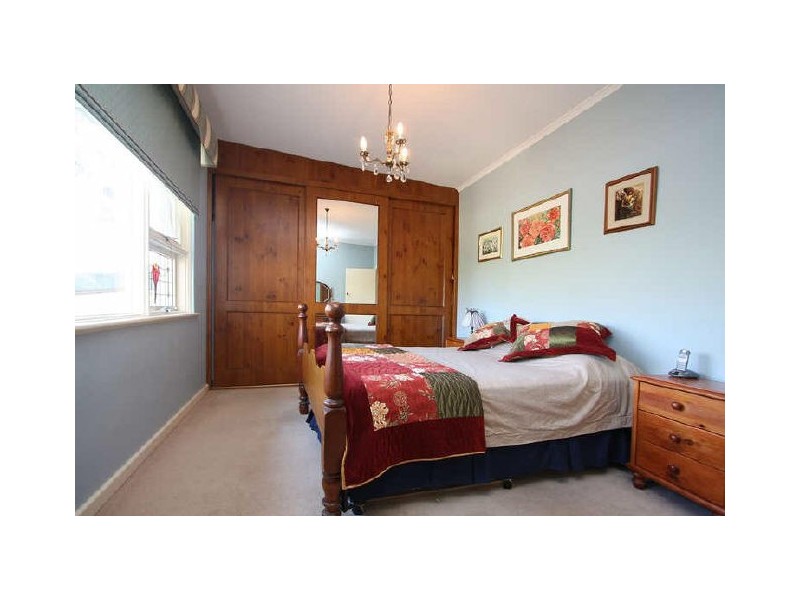 13 Edinburgh Avenue, Stonyfell SA 5066