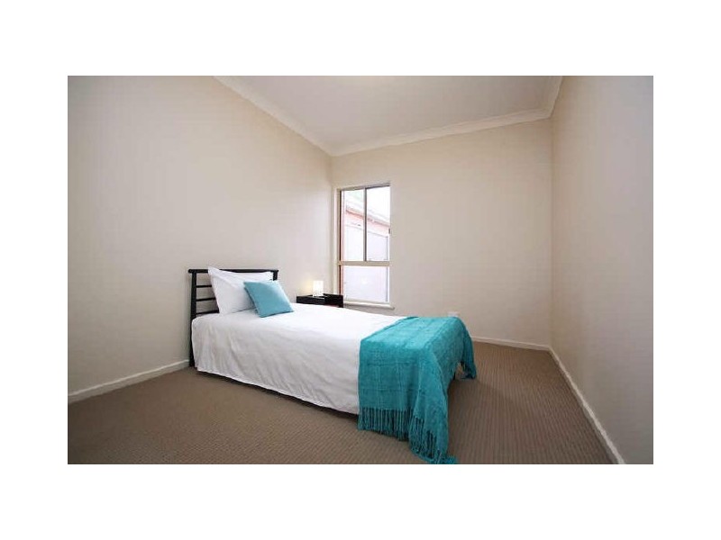 12a Parsons Grove, Park Holme SA 5043