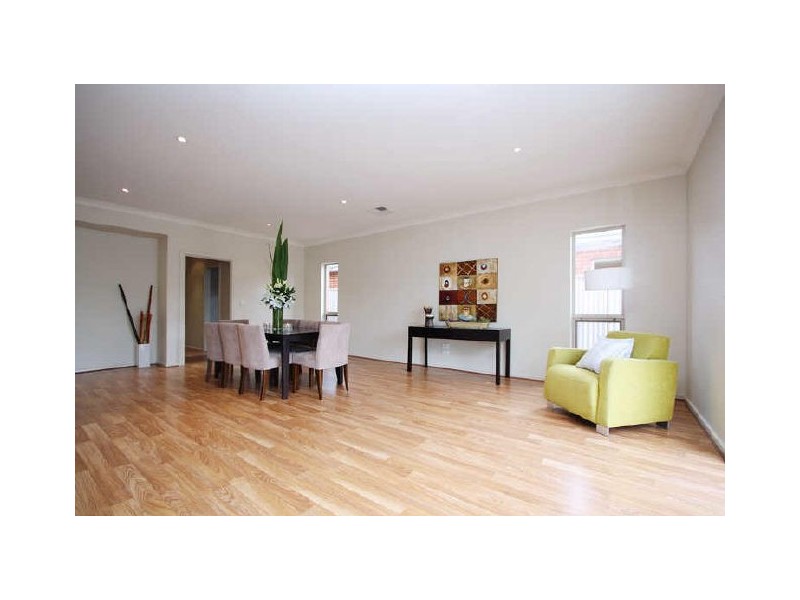 12a Parsons Grove, Park Holme SA 5043