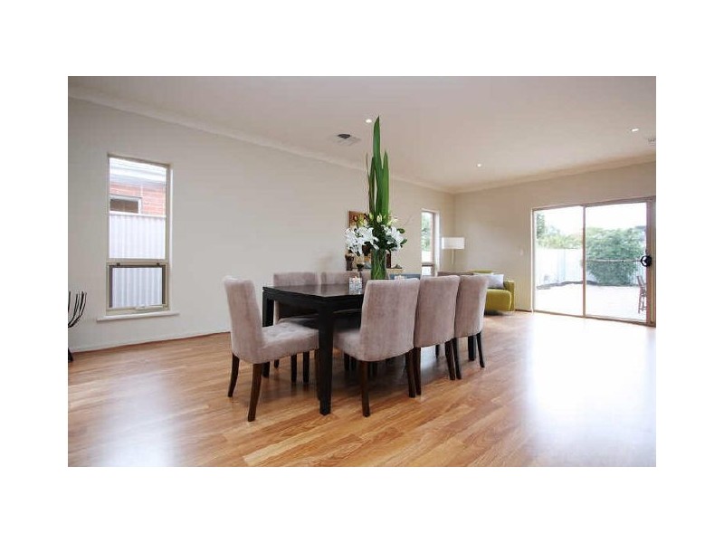 12a Parsons Grove, Park Holme SA 5043