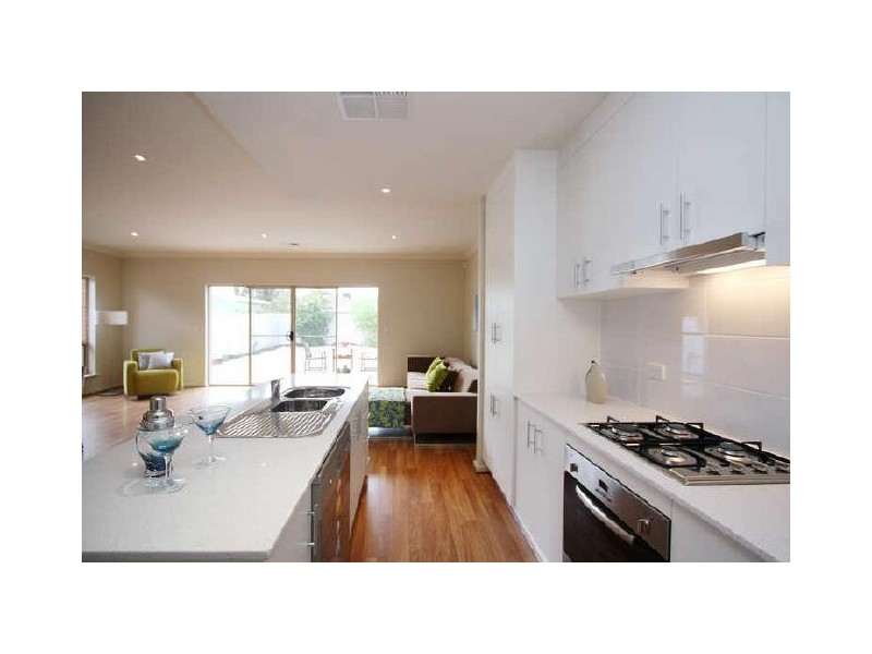 12a Parsons Grove, Park Holme SA 5043