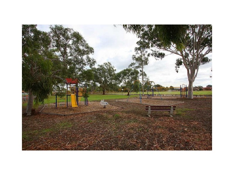 12a Parsons Grove, Park Holme SA 5043