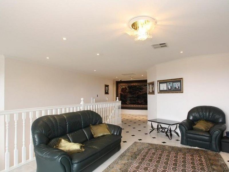 6 Gamma Crescent, Panorama SA 5041