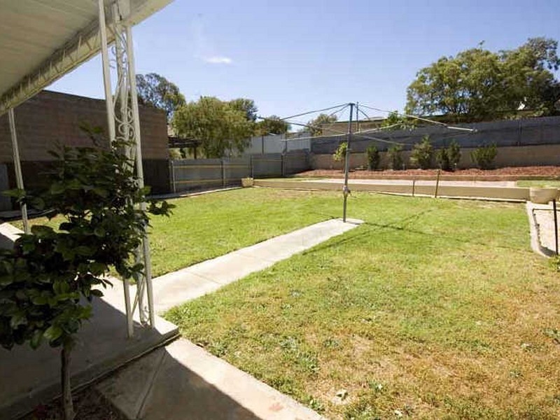 3 Kalimna Avenue, Campbelltown SA 5074