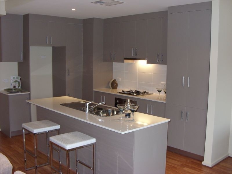 12 Parsons Grove, Park Holme SA 5043