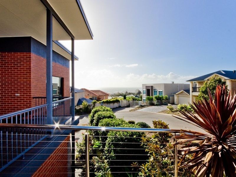 9 King George Close, Seacliff Park SA 5049