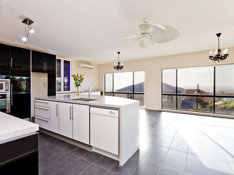 9 King George Close, Seacliff Park SA 5049