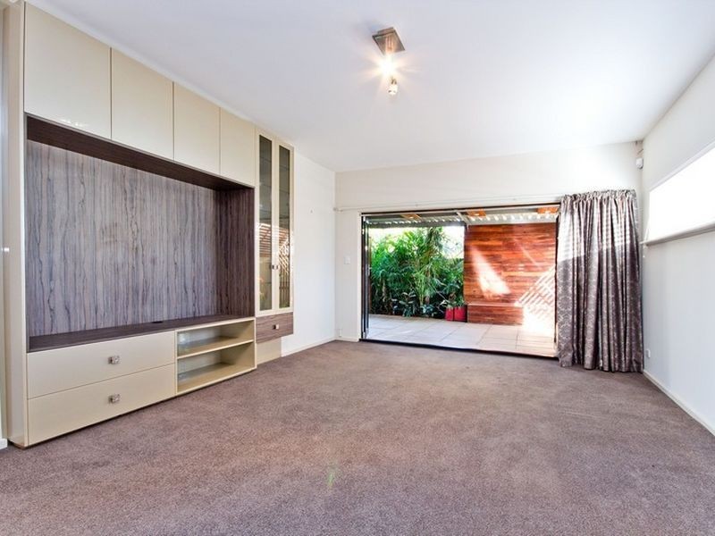 9 King George Close, Seacliff Park SA 5049