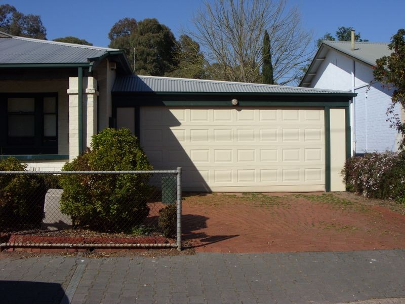 24 Hillview Road, Kingswood SA 5062