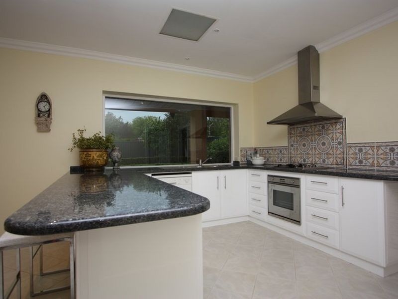 14 Waverley Street, Mitcham SA 5062