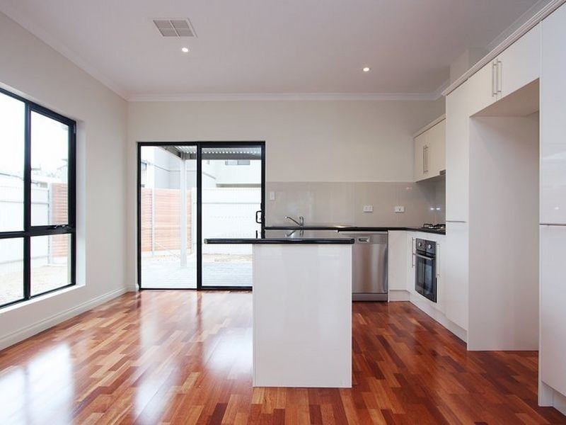 15 Condada Avenue, Park Holme SA 5043