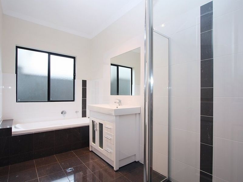 15 Condada Avenue, Park Holme SA 5043