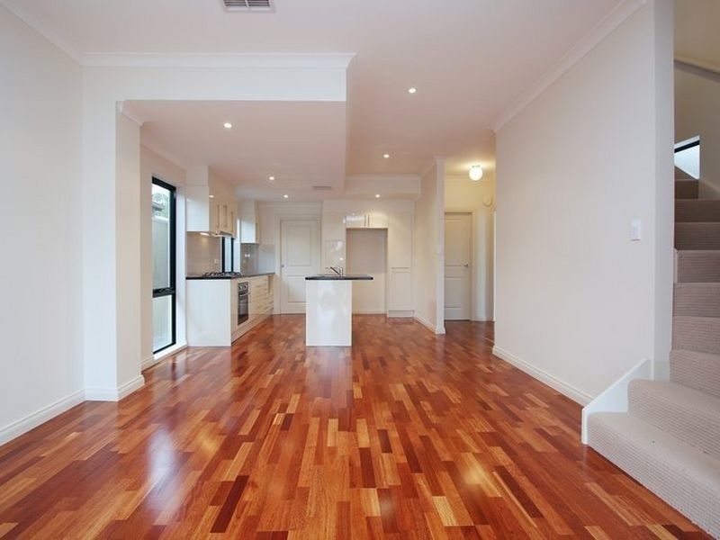 15 Condada Avenue, Park Holme SA 5043