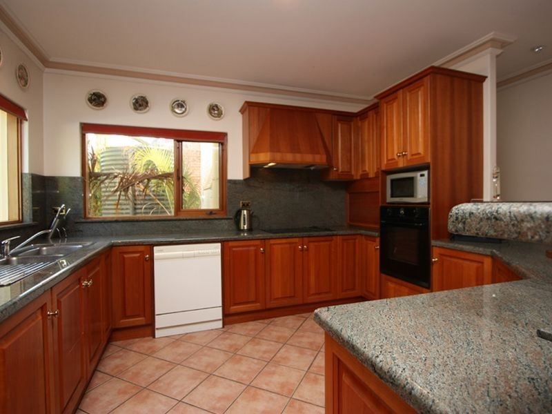 13 Truro Avenue, Kingswood SA 5062