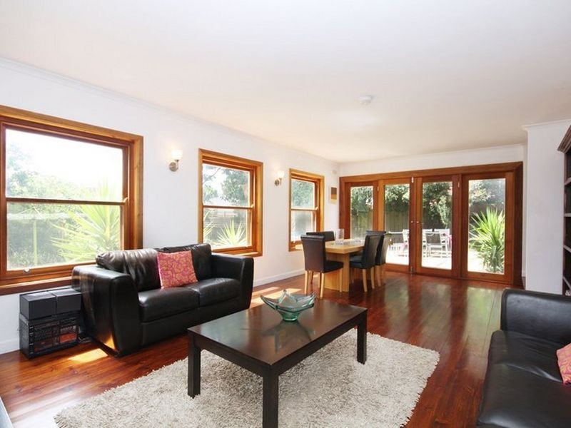 2 Ferguson Avenue, Myrtle Bank SA 5064