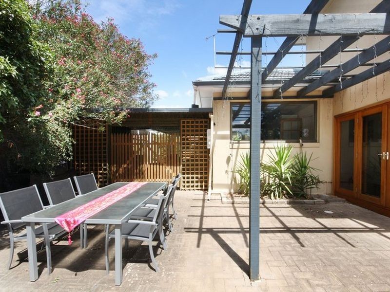 2 Ferguson Avenue, Myrtle Bank SA 5064
