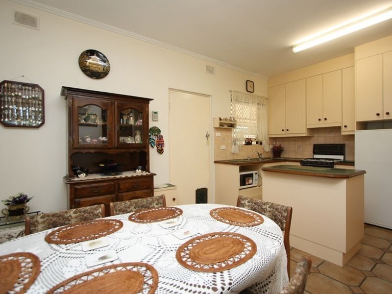 3 Diagonal Way, Oaklands Park SA 5046