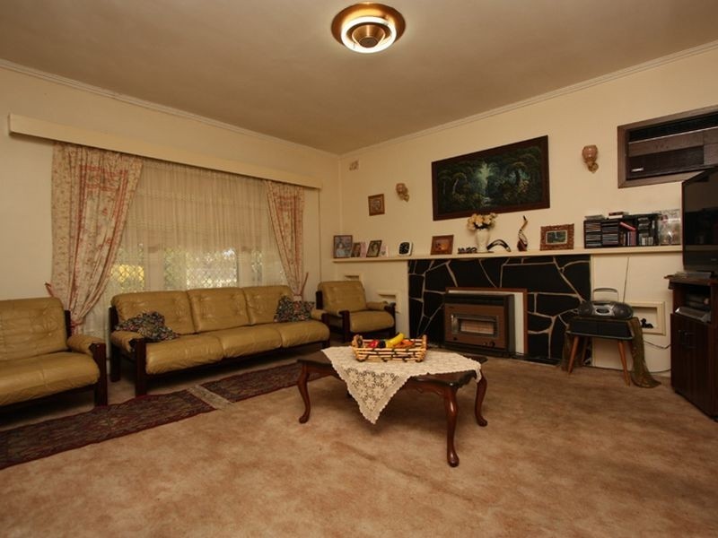 3 Diagonal Way, Oaklands Park SA 5046