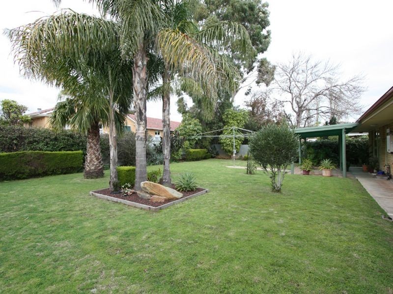 21 Lancelot Drive, Daw Park SA 5041