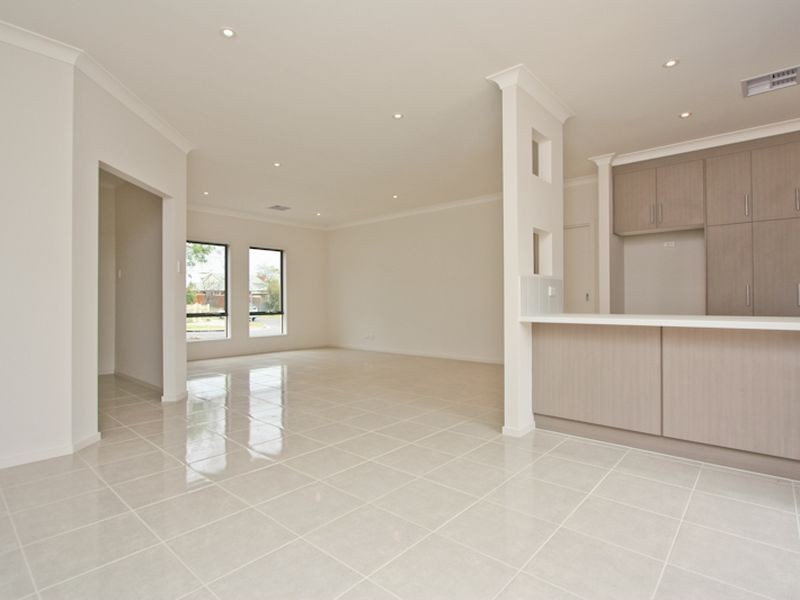 30 Catherine Street, Clapham SA 5062