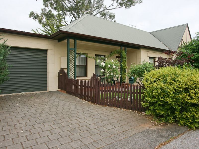 1 Pikes Lane, Lower Mitcham SA 5062