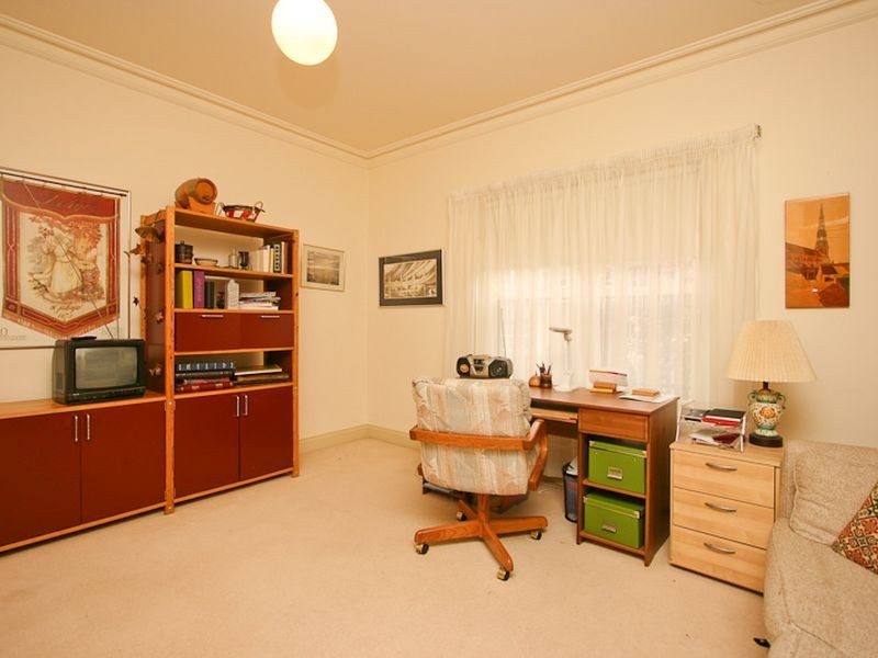 1 Pikes Lane, Lower Mitcham SA 5062