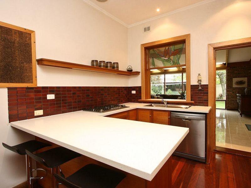 33 Narinna Avenue, Cumberland Park SA 5041