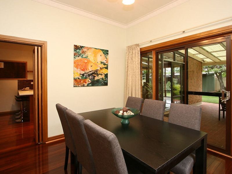 33 Narinna Avenue, Cumberland Park SA 5041