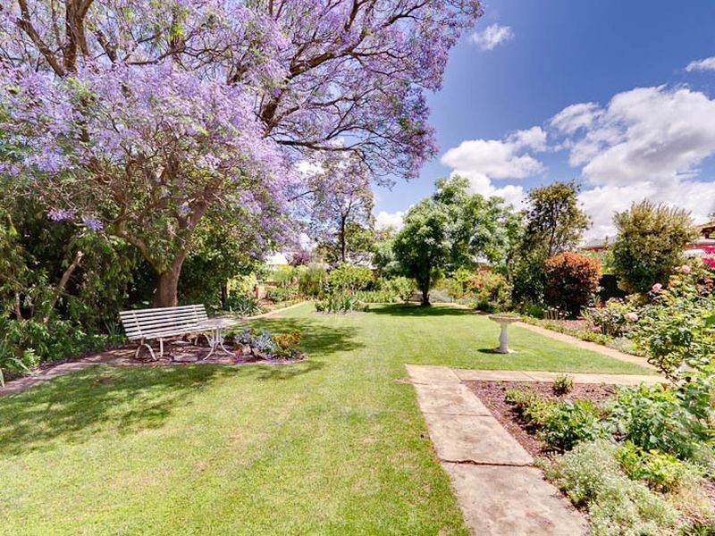 21 Eynesbury Avenue, Kingswood SA 5062