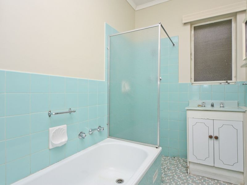11 Barbara Avenue, Morphett Vale SA 5162
