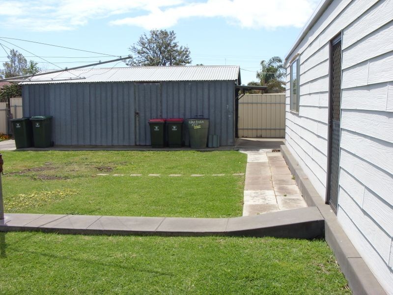 11 Barbara Avenue, Morphett Vale SA 5162