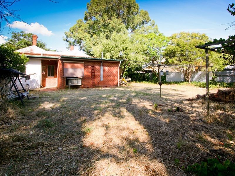 2 Thames Street, Clarence Park SA 5034