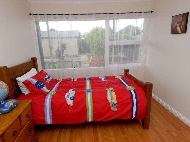 94 Raglan Avenue, South Plympton SA 5038