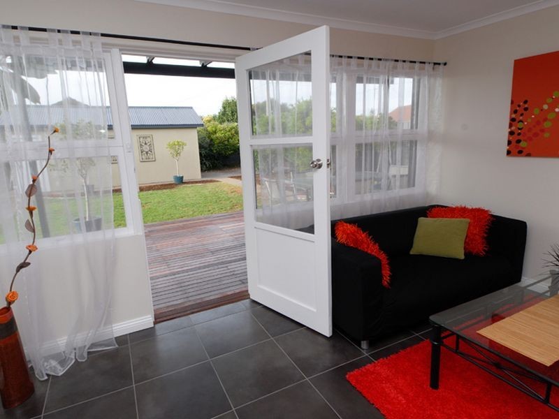 94 Raglan Avenue, South Plympton SA 5038