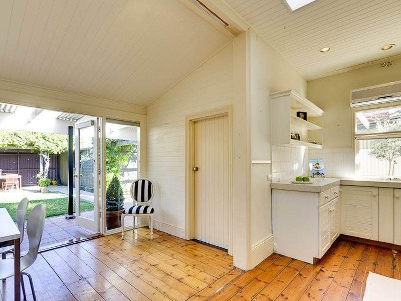 10 Douglas Street, Parkside SA 5063