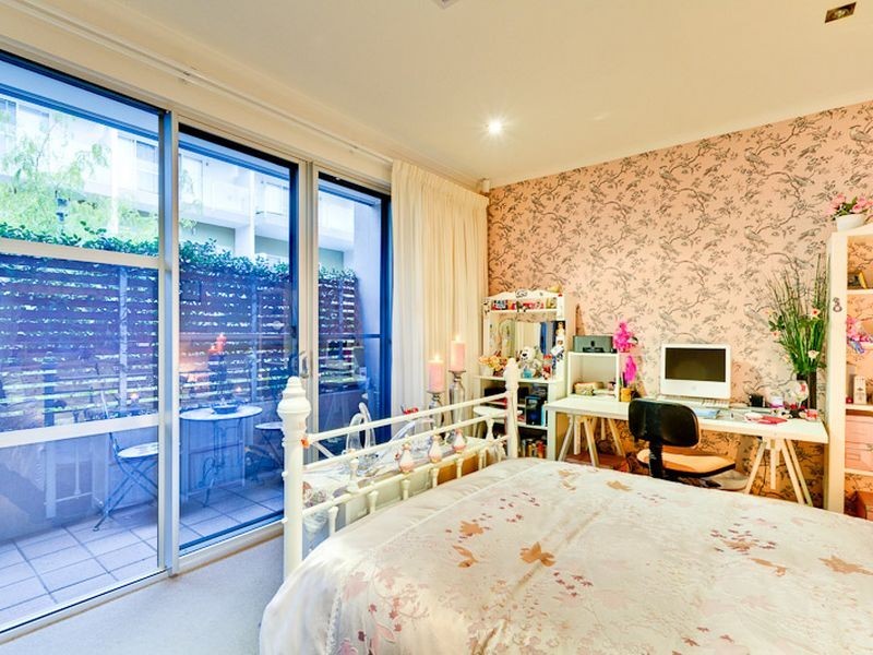 8 Southcott Walk, Adelaide SA 5000