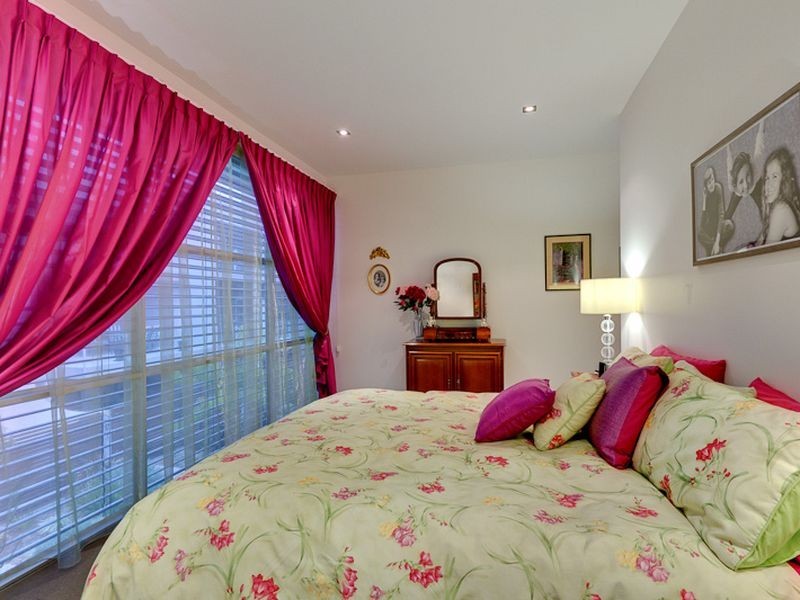 8 Southcott Walk, Adelaide SA 5000