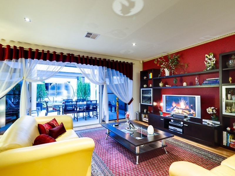 8 Southcott Walk, Adelaide SA 5000