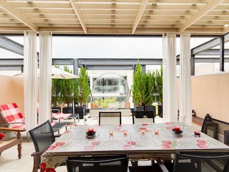 8 Southcott Walk, Adelaide SA 5000