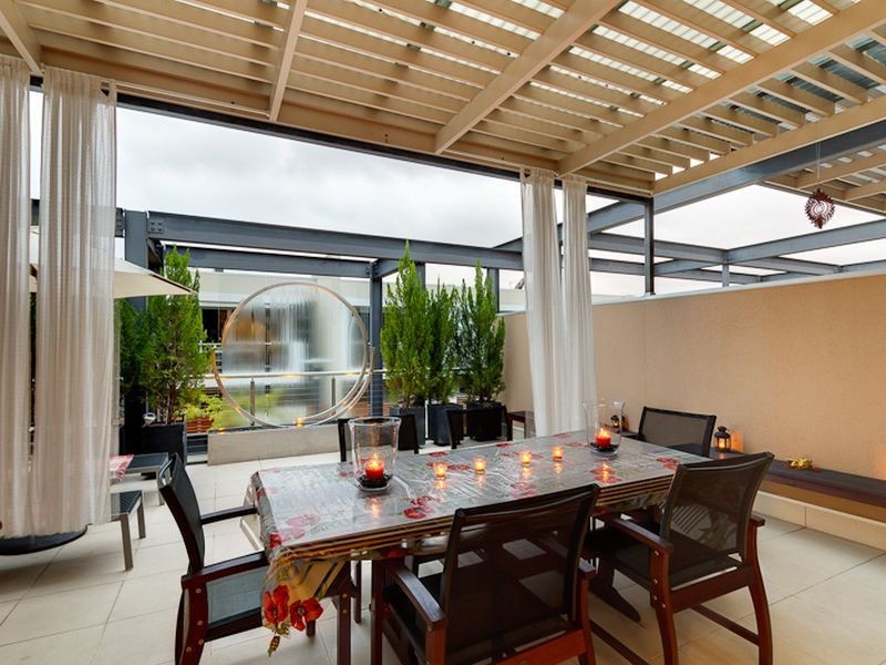 8 Southcott Walk, Adelaide SA 5000