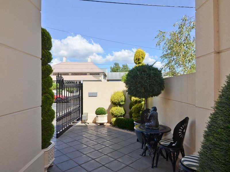 12 Arnold Street, Parkside SA 5063