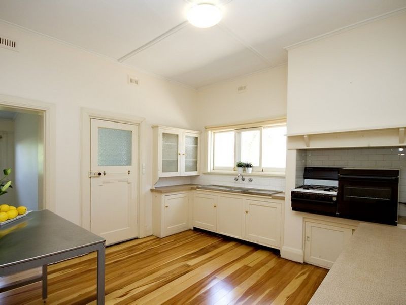 8A Fifth Avenue, Glenelg East SA 5045