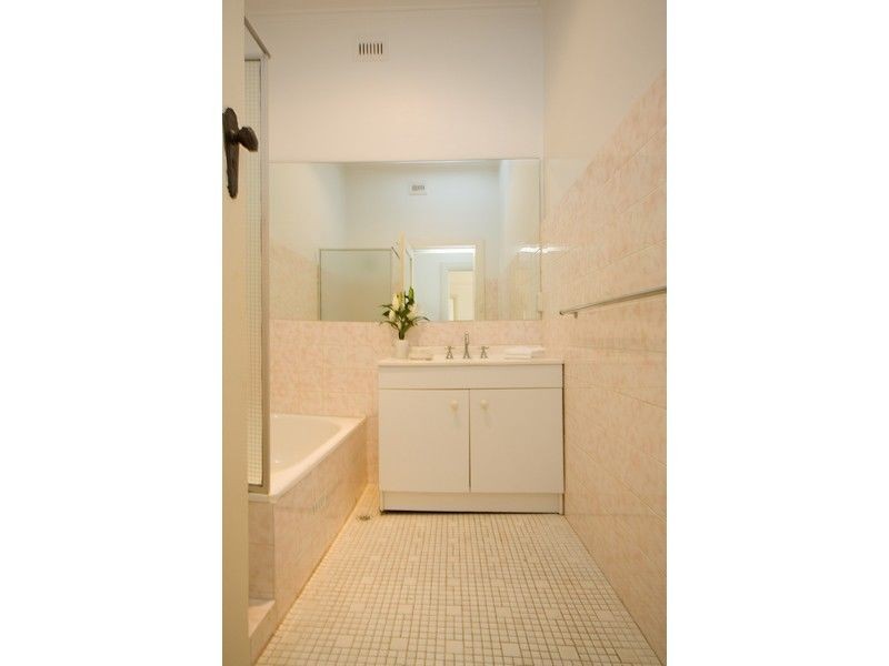 8A Fifth Avenue, Glenelg East SA 5045