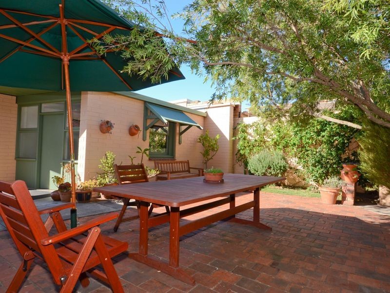 16 Roslind Street, Kensington Gardens SA 5068