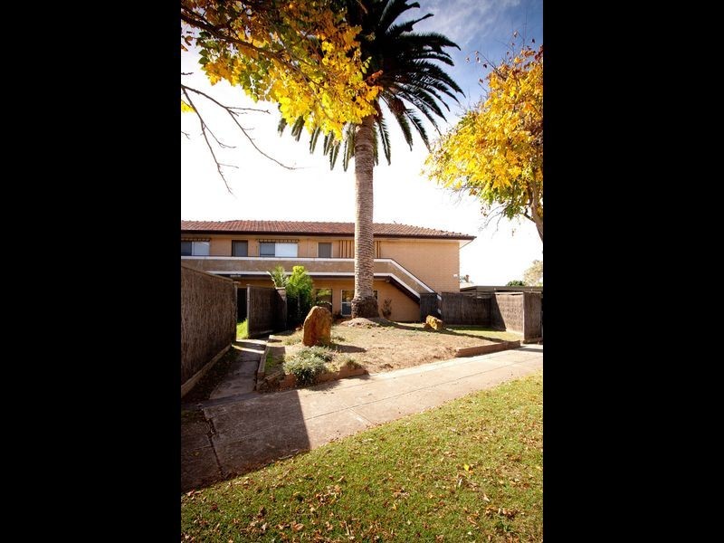 4/16 Park Street, Glandore SA 5037