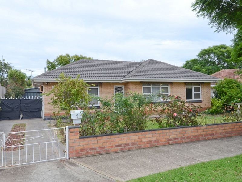 9 Seccafien Avenue, Marion SA 5043